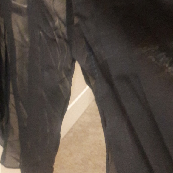 Dress - Picture 4 of 5